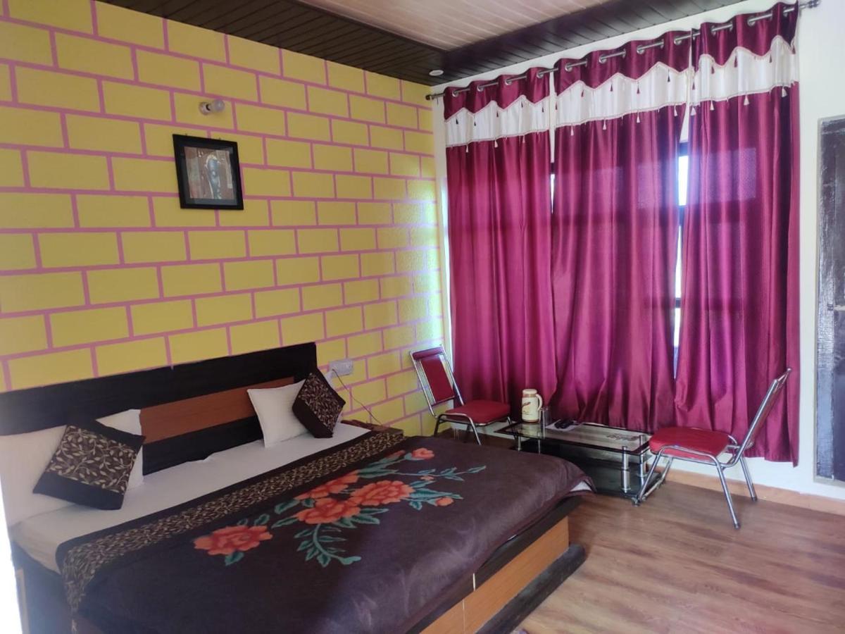 Hotel Deepraj, Kausani Kültér fotó