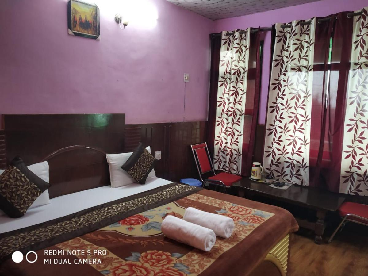 Hotel Deepraj, Kausani Kültér fotó